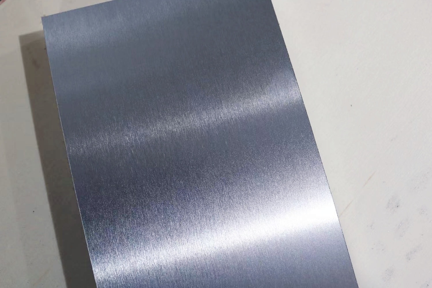 Brushed aluminum sheet with reflective surface